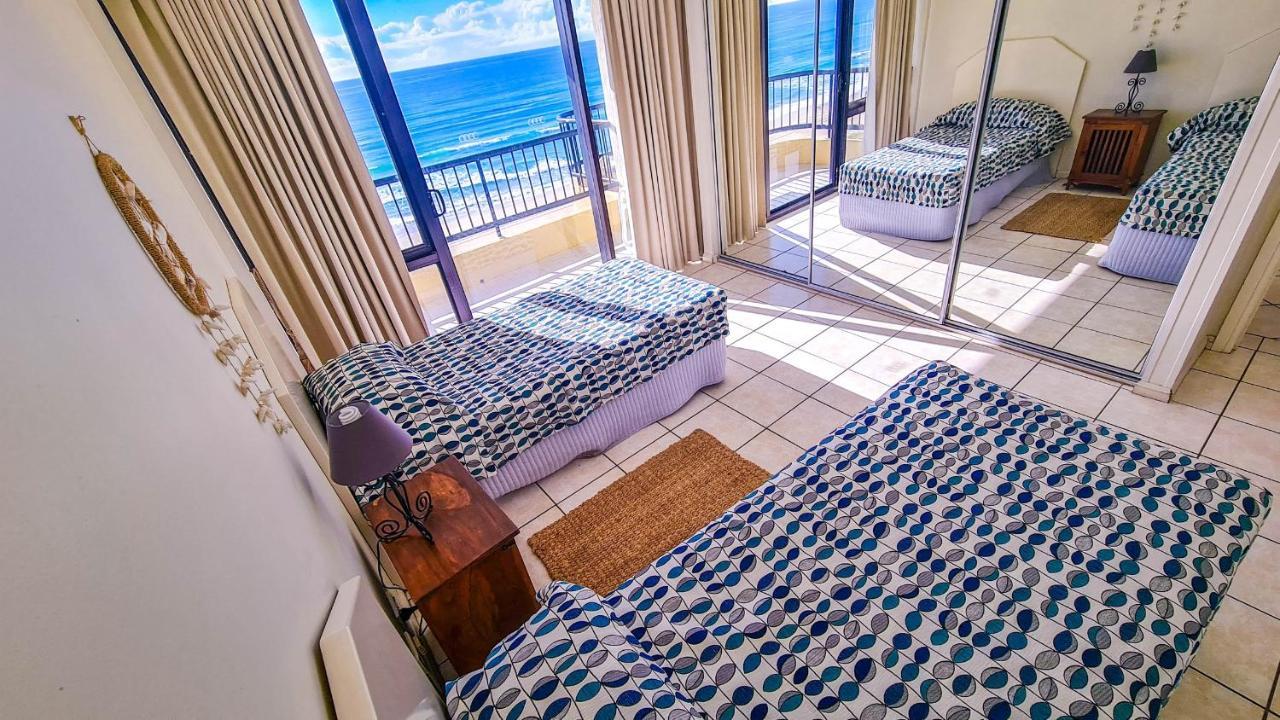 Pelican Sands Beach Resort Gold Coast Exterior foto